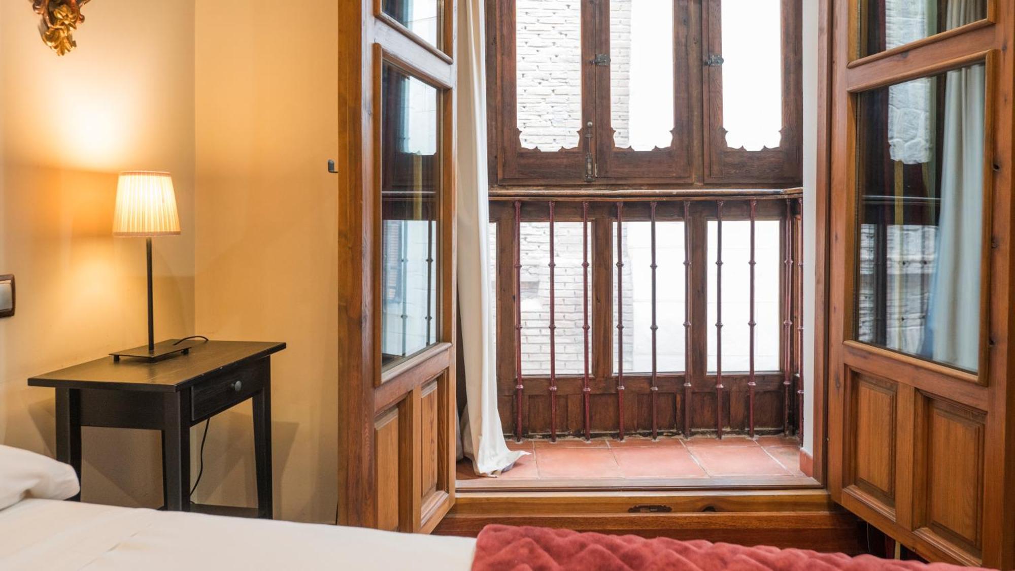 Apartamentos Las Teresitas Junto A La Catedral 톨레도 외부 사진
